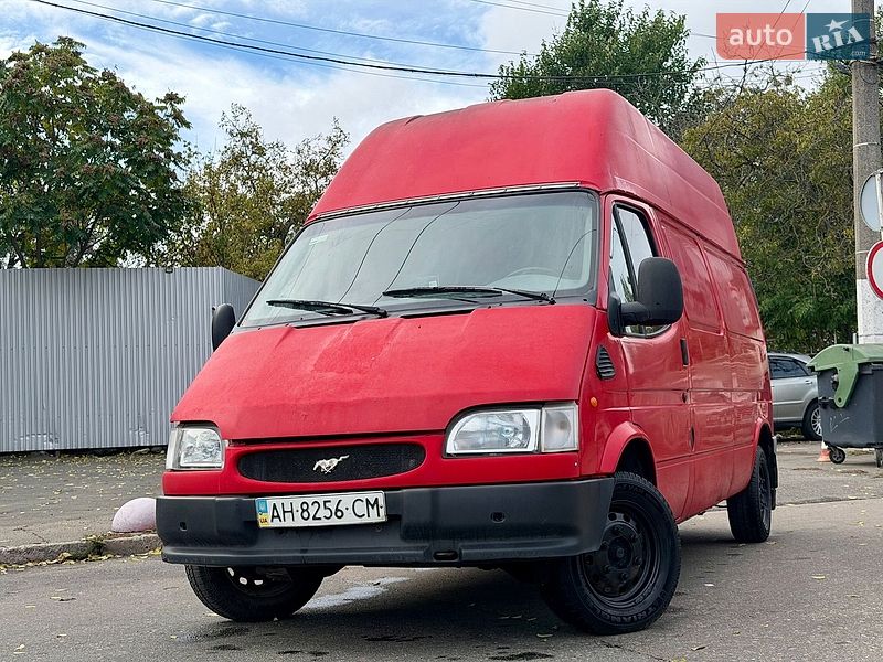 Вантажний фургон Ford Transit 2000 в Одесі