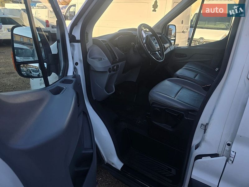 Борт Ford Transit 2018 в Стрию