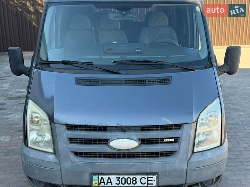 Минивэн Ford Transit 2008 в Буче