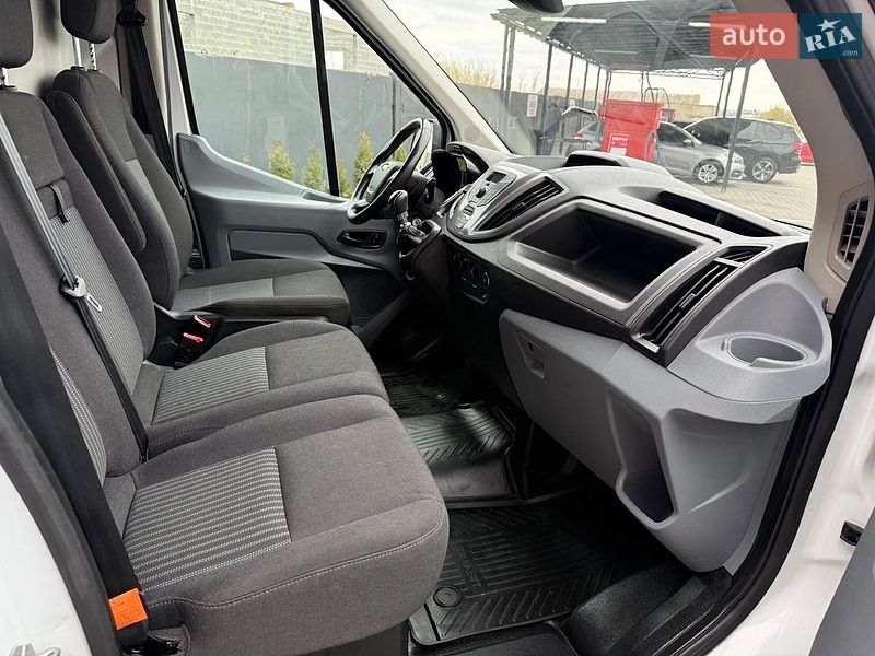 Грузовой фургон Ford Transit 2018 в Дубно