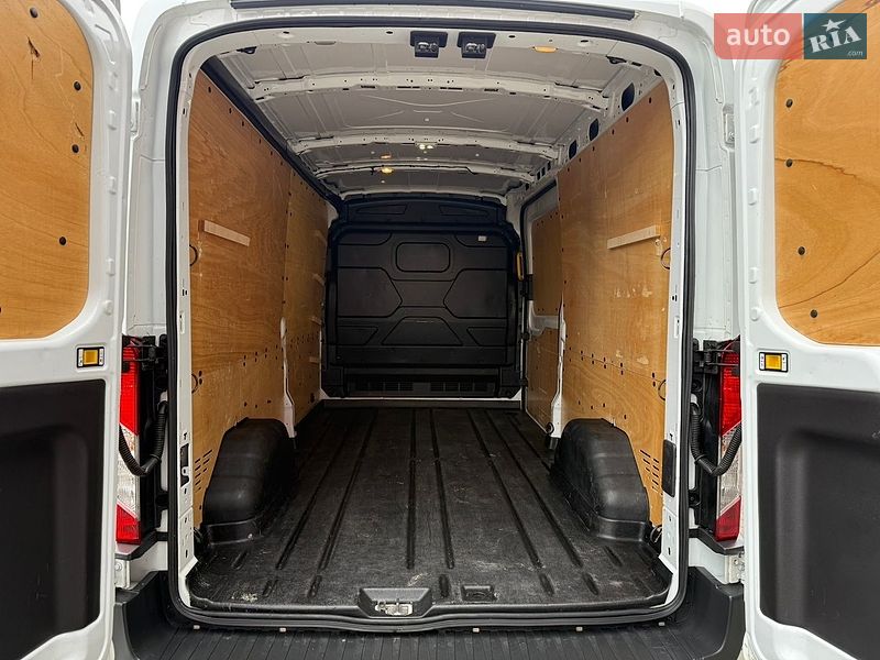 Грузовой фургон Ford Transit 2018 в Дубно