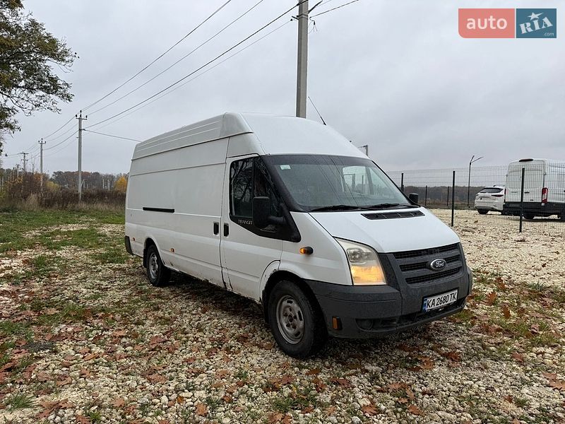 Грузовой фургон Ford Transit 2011 в Львове