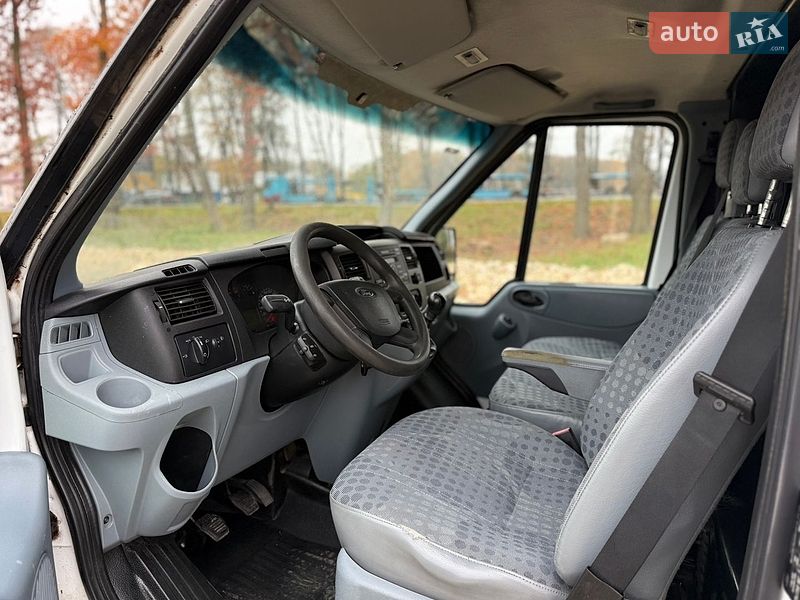 Грузовой фургон Ford Transit 2011 в Львове