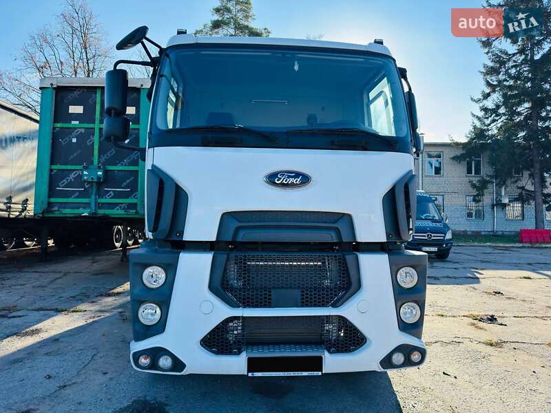 Гудронатор Ford Trucks 2022 в Кам'янському