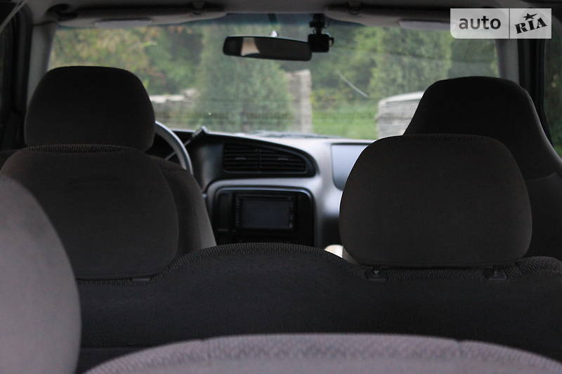 Мінівен Ford Windstar 2003 в Луцьку