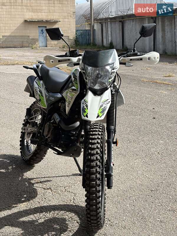 Мотоцикл Багатоцільовий (All-round) Forte Cross 250 2023 в Ромнах