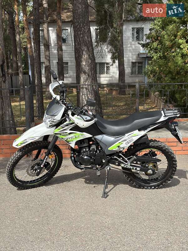 Мотоцикл Багатоцільовий (All-round) Forte Cross 250 2023 в Ромнах