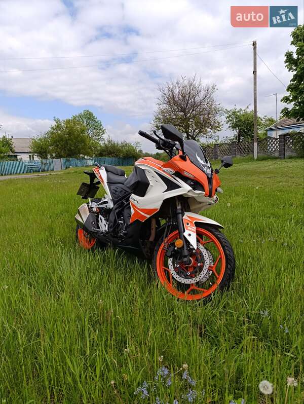 Спортбайк Forte R1 300 2022 в Лисянці