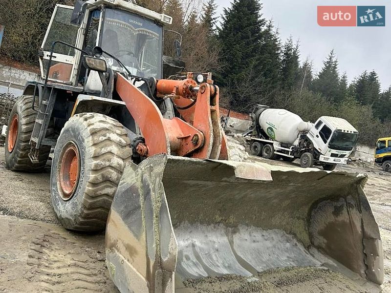 Экскаватор погрузчик Foton FL 2007 в Трускавце