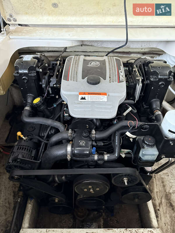 Катер Four Winns F224 2011 в Кривом Роге