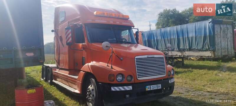 Тягач Freightliner Century 2003 в Калиновке