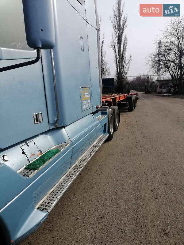 Тягач Freightliner Century 2002 в Теплодаре