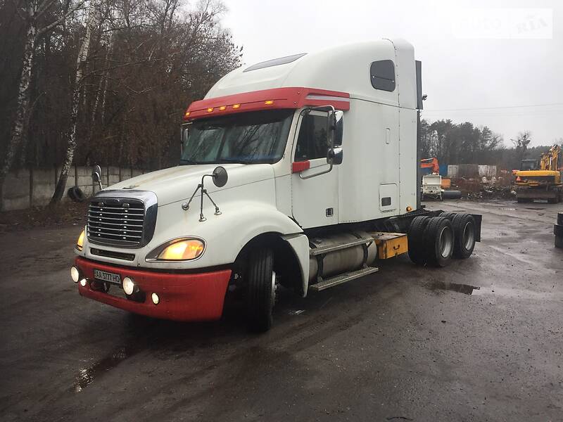 Тягач Freightliner Columbia 2003 в Киеве