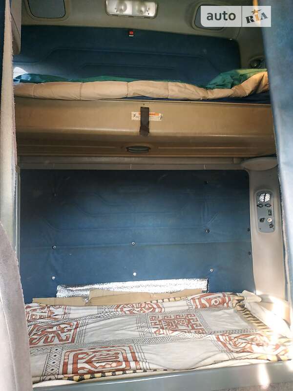 Тягач Freightliner Columbia 2003 в Покрове