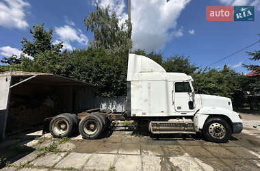 Тягач Freightliner FLD 2001 в 