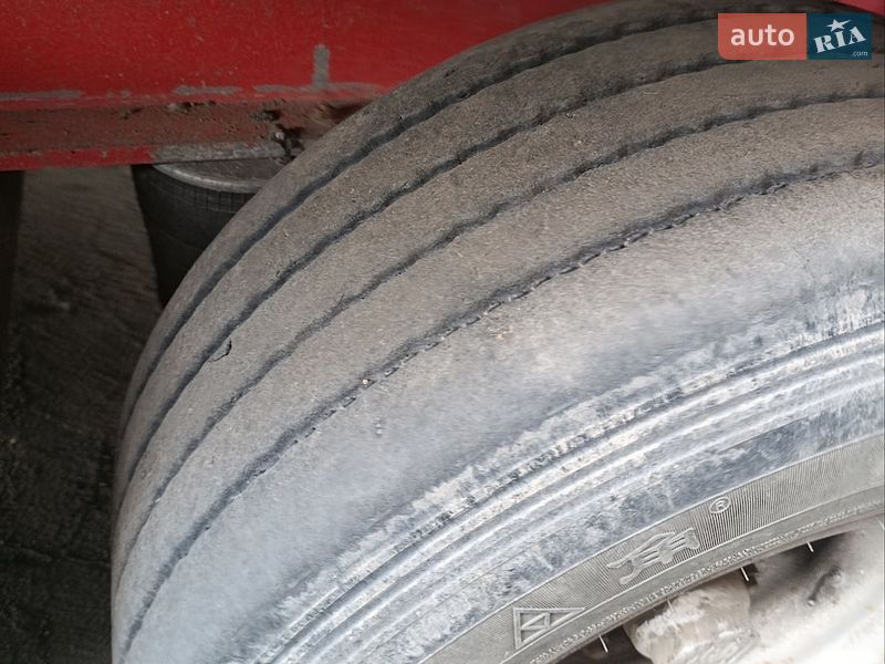 Тягач Freightliner FLD 2001 в Ровно