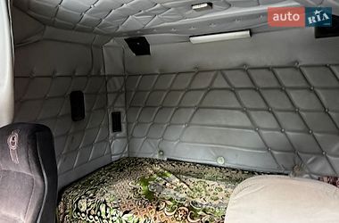 Тягач Freightliner FLD 2001 в Киеве