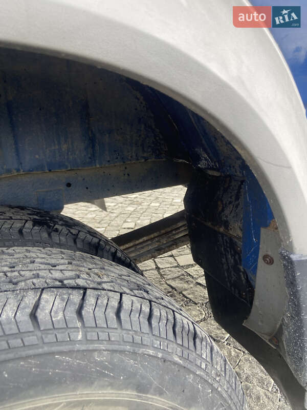 Грузовой фургон Freightliner Sprinter 2003 в Иршаве