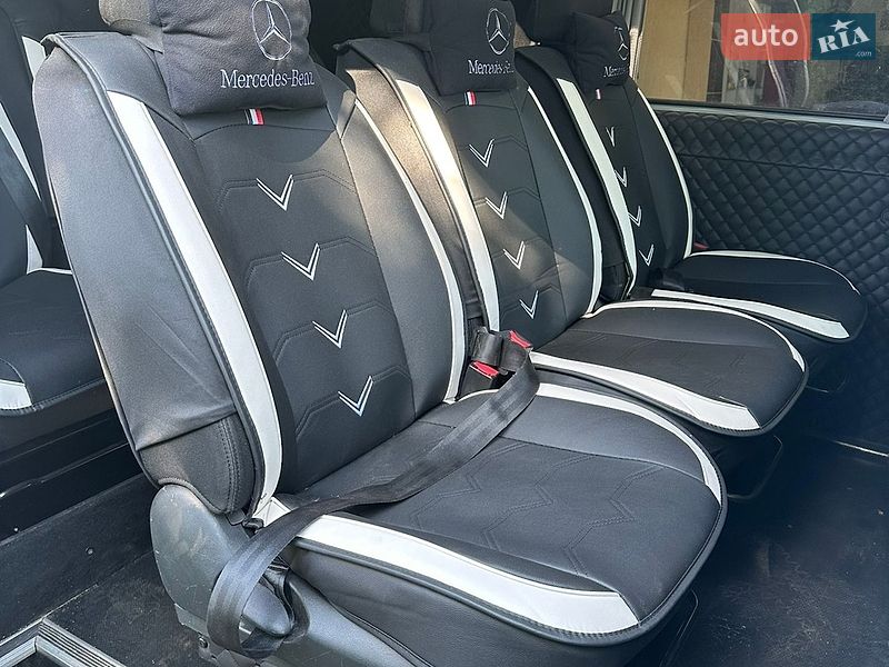 Грузопассажирский фургон Freightliner Sprinter 2005 в Калуше