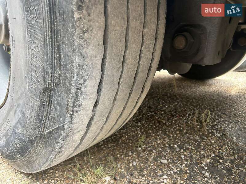Цистерна напівпричіп Fruehauf 01Y 1997 в Черкасах