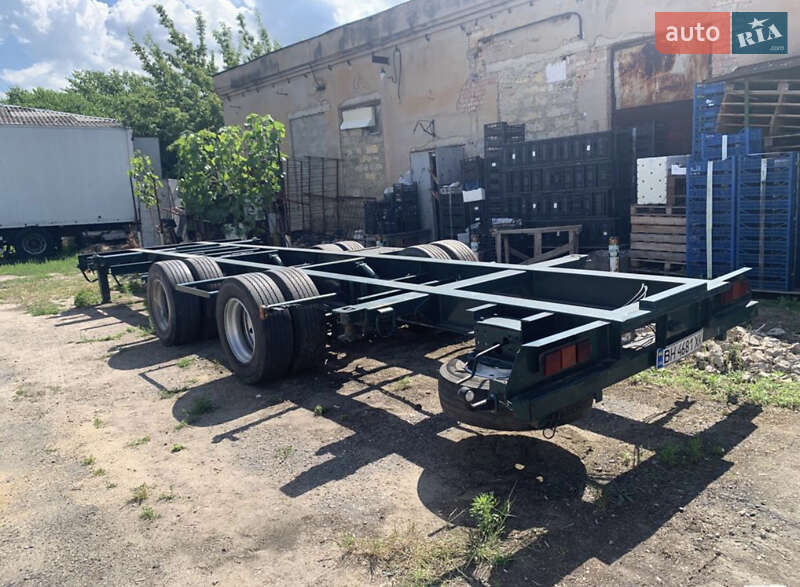 Контейнеровоз Fruehauf A2 2000 в Одесі