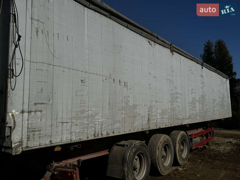 Зерновоз - полуприцеп Fruehauf Benalu 1996 в Стрые
