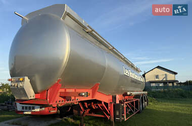 Цистерна Fruehauf Benalu 1996 в Луцке