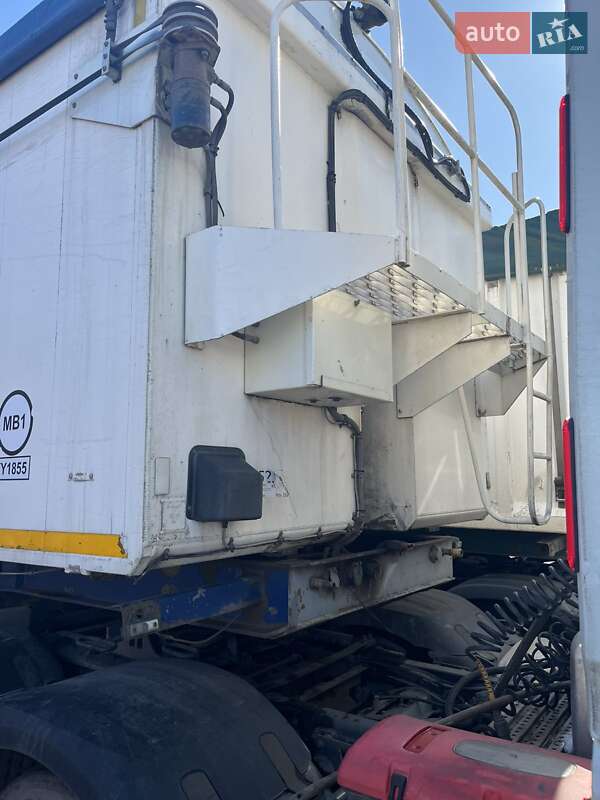 Самоскид напівпричіп Fruehauf D33C 2004 в Дніпрі