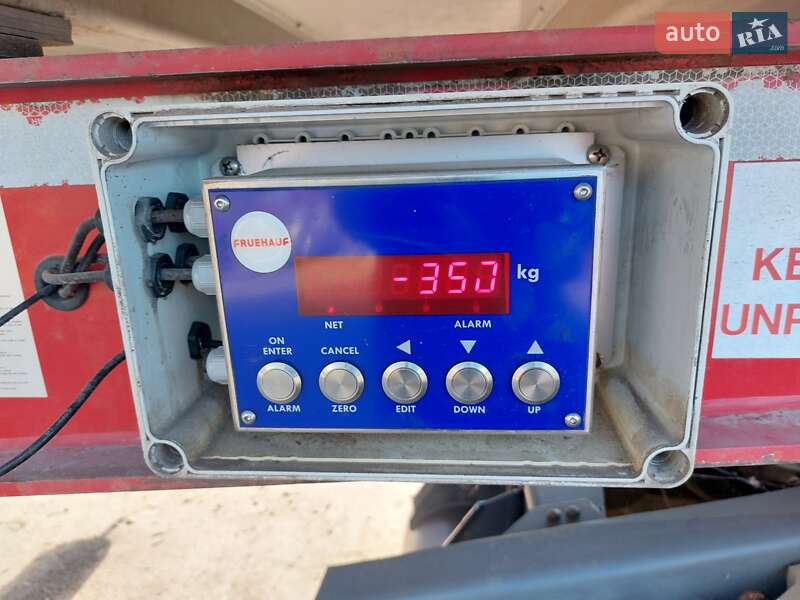 Самосвал полуприцеп Fruehauf DJD SA3 2011 в Николаеве