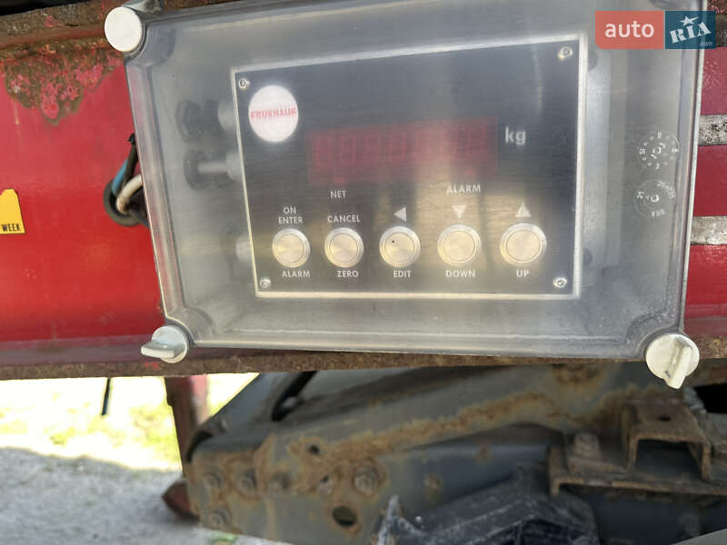 Самосвал полуприцеп Fruehauf DJD SA3 2009 в Киеве