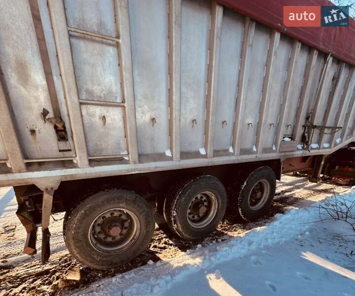 Самоскид напівпричіп Fruehauf DJD TA 3 1994 в Великих Гаях
