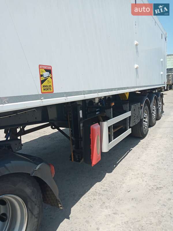 Зерновоз - полуприцеп Fruehauf F 2017 в Днепре