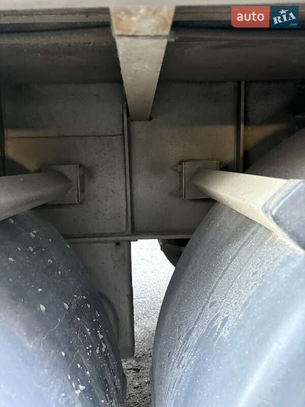 Тентований борт (штора) - напівпричіп Fruehauf F 2016 в Києві