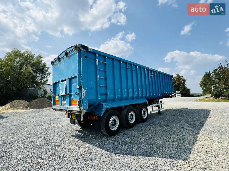 Самосвал полуприцеп Fruehauf GT 2006 в Бучаче