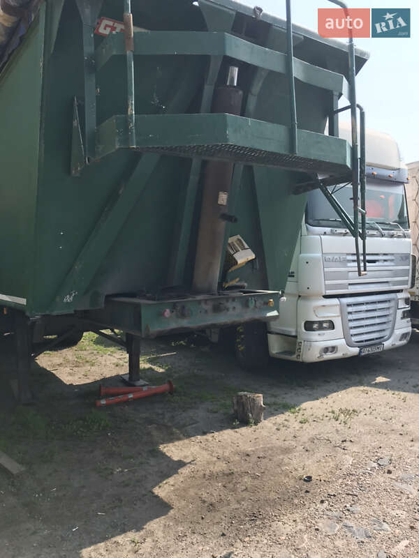 Самоскид напівпричіп Fruehauf GT 2001 в Обухові