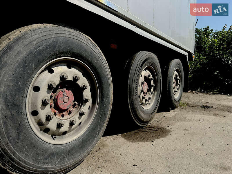 Зерновоз - полуприцеп Fruehauf LTD/WAD 2012 в Ровно