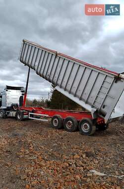 Самосвал полуприцеп Fruehauf LTD/WAD 2003 в Калуше