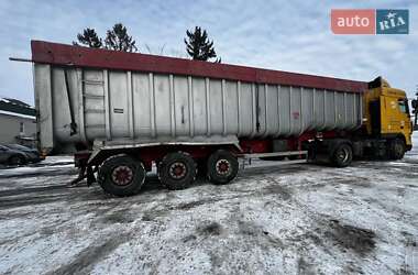 Зерновоз - полуприцеп Fruehauf LTD/WAD 2003 в Красном