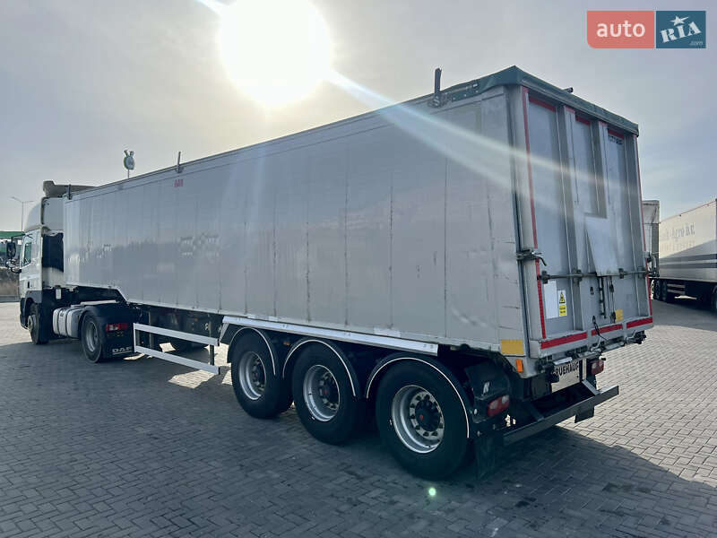 Зерновоз - напівпричіп Fruehauf SAF 2013 в Рівному