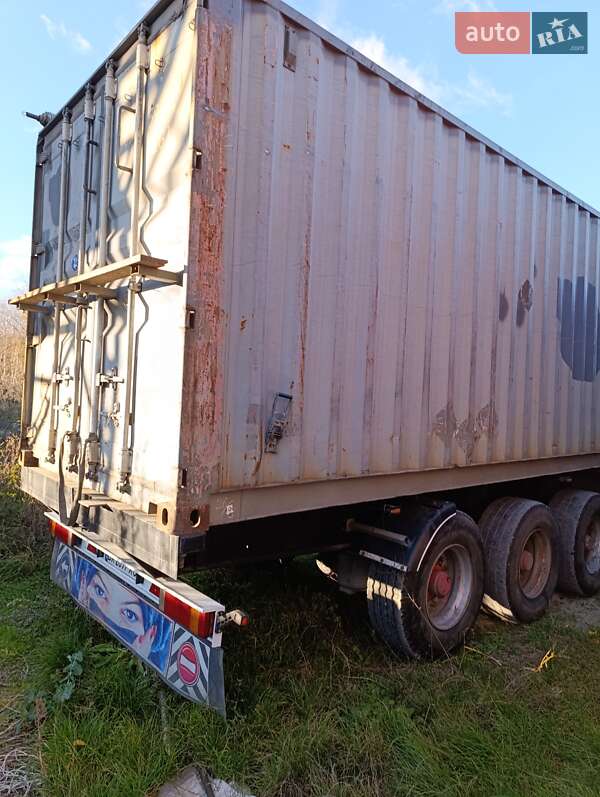 Контейнеровоз Fruehauf SAF 1998 в Городке