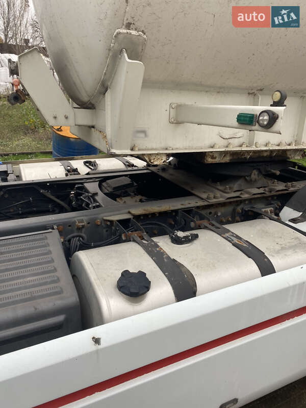 Цистерна полуприцеп Fruehauf SMB 1993 в Черкассах