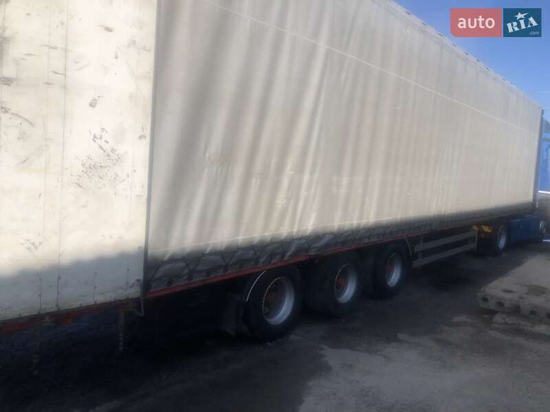 Бортовий напівпричіп Fruehauf T34 1999 в Львові
