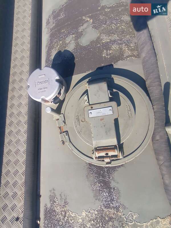 Цистерна полуприцеп Fruehauf T34 1991 в Ужгороде