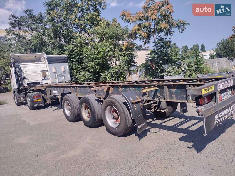 Контейнеровоз полуприцеп Fruehauf T34 1988 в Одессе