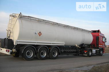 Цистерна Fruehauf T38 1996 в Ровно