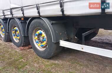Тентованный борт (штора) - полуприцеп Fruehauf T39 2007 в 