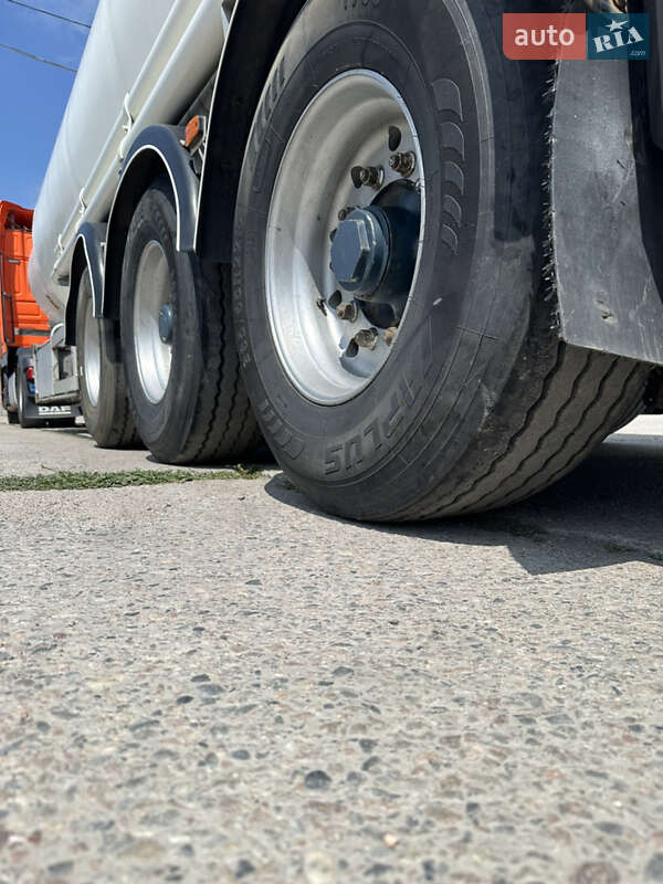 Цистерна полуприцеп Fruehauf TF34 1997 в Кропивницком