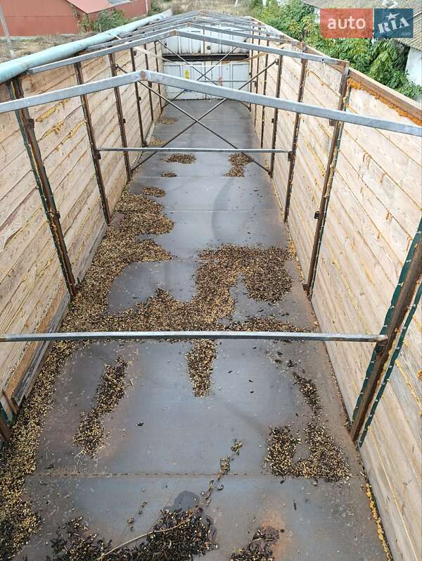 Бортовой полуприцеп Fruehauf TF34C1 1995 в Калиновке