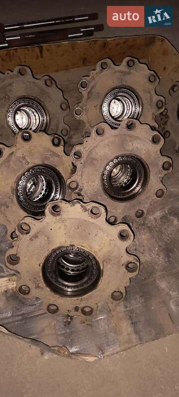 Зерновоз - полуприцеп Fruehauf TF34C1 1998 в Гайвороне