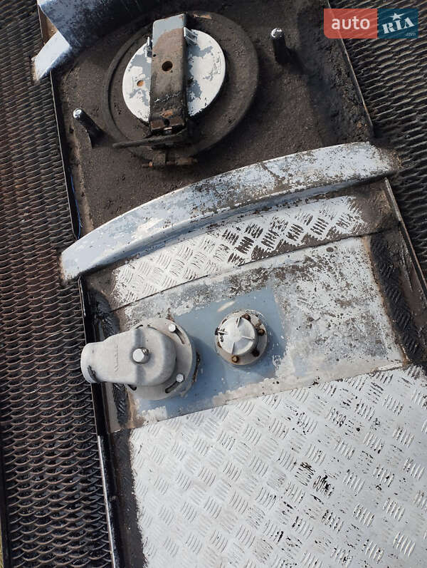 Цистерна полуприцеп Fruehauf TF34C1 1988 в Стрые фото 5 Цистерна полуприцеп Fruehauf TF34C1 1988 в Стрые